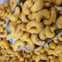 تصویر  بادام هندی زعفرانی