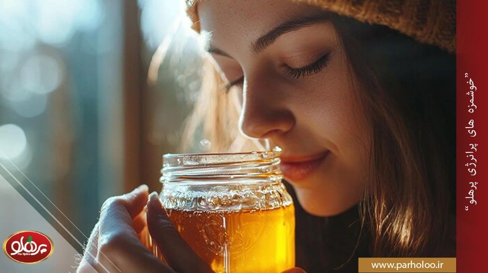 تشخیص عسل اصل با عطر و بو | پرهلو تشخیص عسل طبیعی با بررسی عطر و بو | پرهلو